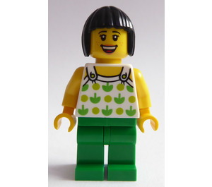 LEGO Woman met Green Patterned Shirt minifiguur