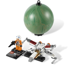 LEGO X-Aile Starfighter & Yavin 4 9677