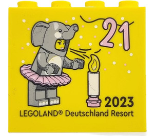 LEGO Jaune Brique 2 x 4 x 3 avec Happy Birthday 2023 Legoland Deutschland Resort et 21 Jahre (30144)