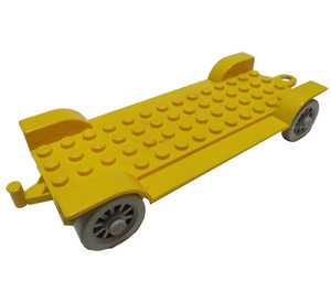 LEGO Yellow Fabuland Car Chassis 14 x 6 Old (with Hitch)