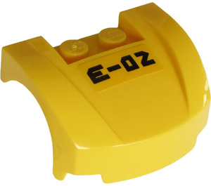 LEGO Amarillo Mudgard Bonnet 3 x 4 x 1.3 Curvo con 'E-02' Pegatina (98835)