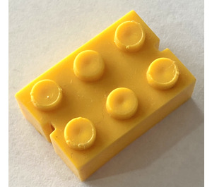 LEGO Amarillo Slotted Ladrillo 2 x 3 (2 Opposite Slots)