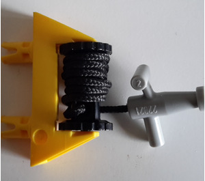 LEGO Gelb String Reel mit String und Light Grau Schlauch Nozzle