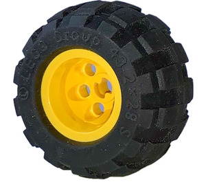 LEGO Yellow Wheel 43.2 x 28 Balloon Small with Tyre 43.2 x 28 Balloon Small