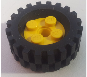 LEGO Giallo Wheel Rim 10 x 17.4 with 4 Studs and Technic Peghole with Tire 30 x 10.5 with Ridges Inside