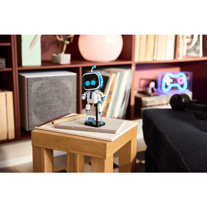 Quickle Bot LEGO Astro Bot 40899 | Brick Owl