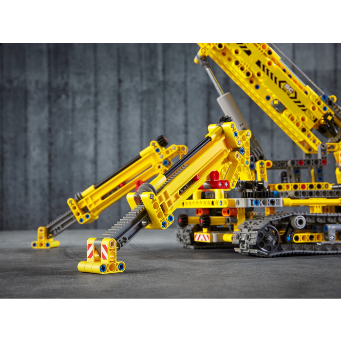 LEGO Compact Crawler Crane Set 42097 | Brick Owl - LEGO Marketplace
