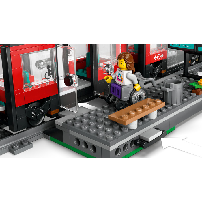 LEGO Downtown Streetcar Set 60423 | Brick Owl