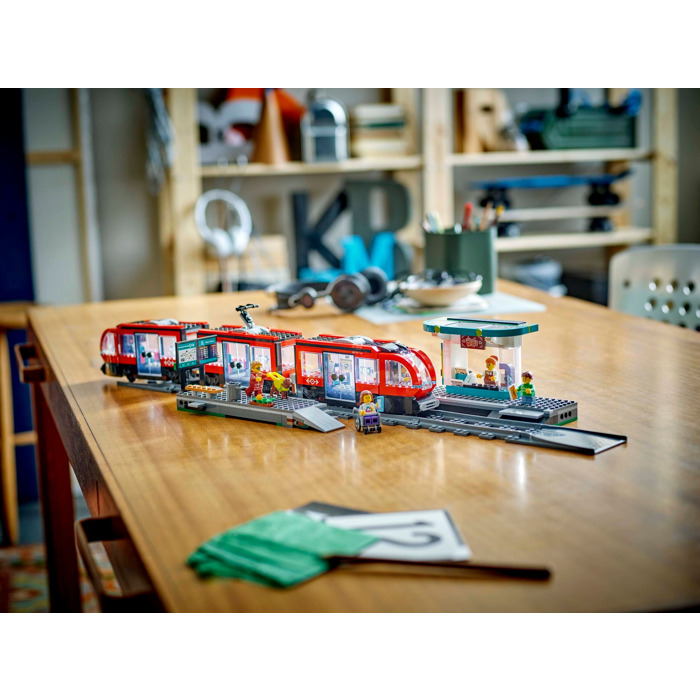LEGO Downtown Streetcar Set 60423 | Brick Owl