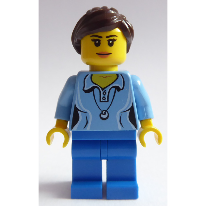 Bulk udsættelse stramt LEGO Female In Blue Clothes and Wearing A Pendant Minifigure | Brick Owl -  LEGO Marketplace