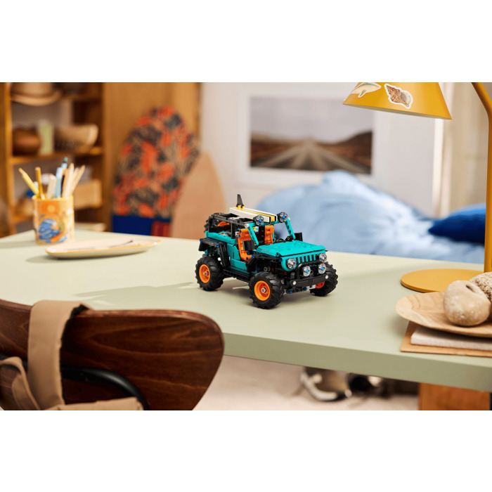 LEGO Jeep Wrangler Rubicon Set 42227 | Brick Owl