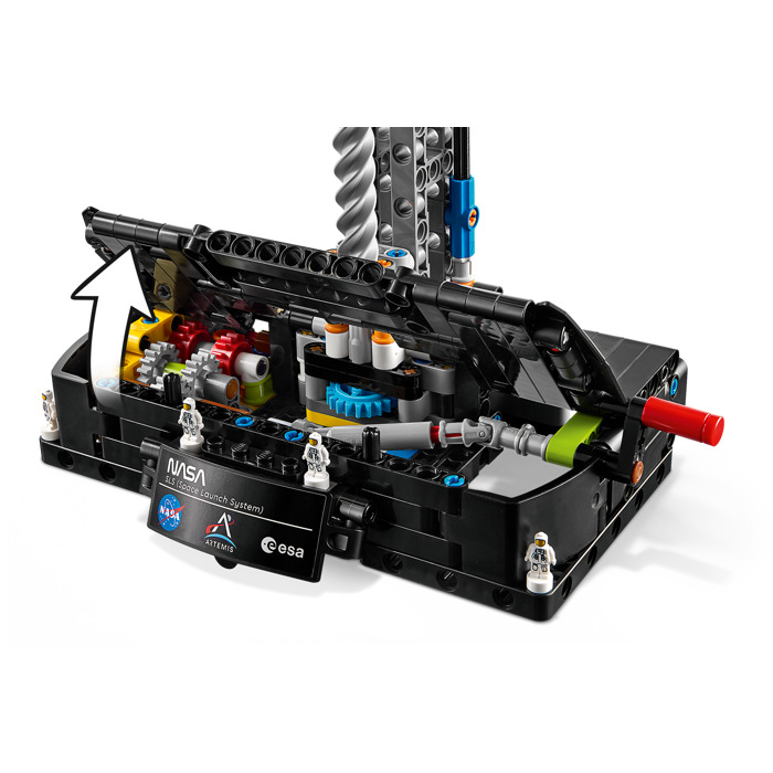 LEGO NASA Artemis Space Launch System Rocket Set 42221 | Brick Owl