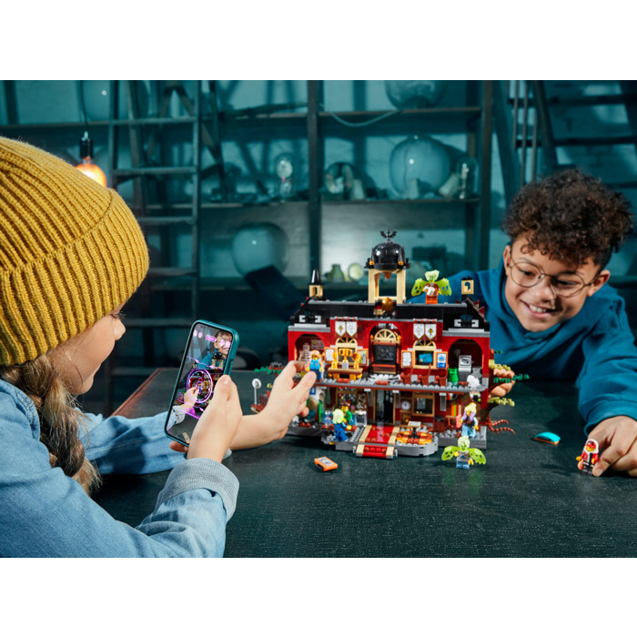 LEGO Newbury Haunted High School Set 70425 | Brick Owl - LEGO Marketplace