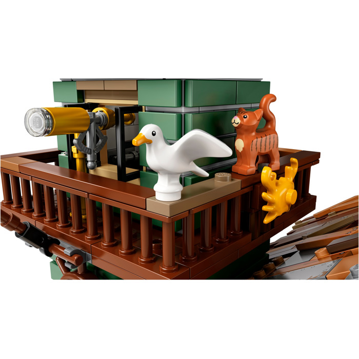 21310 Old Fishing Store – Official Pictures & Description