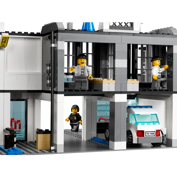 LEGO Police Station Set 7498 | Brick Owl - LEGO