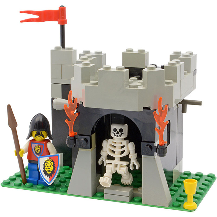 LEGO Skeleton Surprise Set 6036 | Brick 
