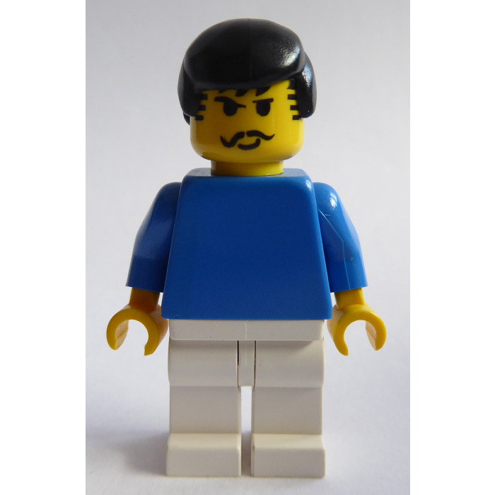 Lego Minifigure Soccer Player White/Blue Team Player 4 from set 3411