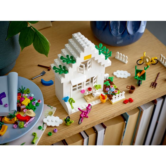 taal Vliegveld Onheil LEGO Spring Fun VIP Add-On Pack Set 40606 | Brick Owl - LEGO Marketplace