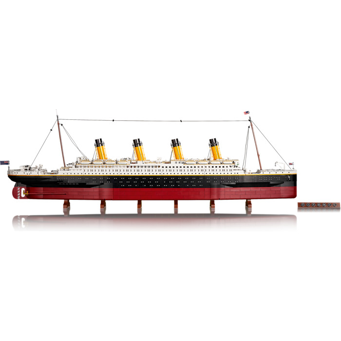 Brickfinder - LEGO Titanic 10294 Sneak Peek!