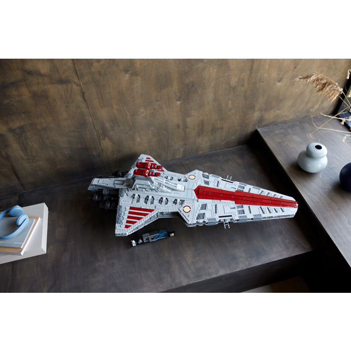 LEGO Venator-class Republic Attack Cruiser Set 75367 | Brick Owl