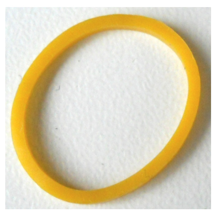 https://img.brickowl.com/files/image_cache/larger/lego-yellow-rubber-band-15-mm-square-cut-25-48222-93.jpg