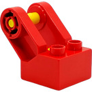 Duplo Rot Toolo Stein 2 x 2 mit Abgewinkelt Halterung mit Forks und Zwei Screws ohne Löcher an der Seite (74852)