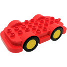 Duplo Červená Wheelbase 4 x 8 s Žlutá Kola (15319 / 24911)