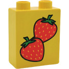 Duplo Geel Steen 1 x 2 x 2 met Strawberries zonder buis aan de onderzijde (4066 / 82790)