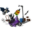 LEGO Catwoman Catcycle City Chase Set 6858