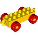 LEGO Duplo Geel Auto Chassis 2 x 6 met Rood Wielen (moderne open trekhaak) (14639 / 74656)