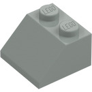 LEGO Gris claro Con pendiente 2 x 2 (45°) (3039 / 6227)