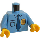 LEGO Blu medio Minifigure Busto Collared Maglietta con Button Pocket, Sheriff's Distintivo, e Blu Tie (76382 / 88585)