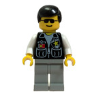 LEGO Policejní důstojník s Černá Košile s Dva Pockets a Bílá Sleeves, Sheriff Odznak, Světlo Šedá Nohy, Sluneční brýle, a Černá Vlasy Minifigurka