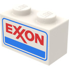 LEGO Weiß Backstein 1 x 2 mit Exxon Logo Stickers from Set 6375-2 mit Unterrohr (3004 / 93792)