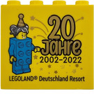 LEGO Jaune Brique 2 x 4 x 3 avec Happy Birthday 2022 Legoland Deutschland Resort et 20 Jahre 2002-2022