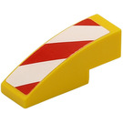 LEGO Jaune Pente 1 x 3 Incurvé avec rouge et blanc Diagonal Rayures Autocollant (Droite) (50950)