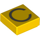 LEGO Geel Tegel 1 x 1 met 'C' met groef (11535 / 13408)
