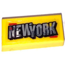 LEGO Gelb Fliese 1 x 2 mit NEWYORK Aufkleber mit Nut (3069)