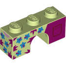 LEGO Geelachtig groen Boog 1 x 3 met Bloemen, Spikes en Pockets (4490 / 39021)