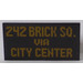 LEGO Svart Bricka 2 x 4 med &#039;242 Kloss SQ. VIA CITY Centrum&#039; Klistermärke (87079)