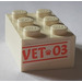 LEGO Brique 2 x 3 avec &#039;VET 03&#039; Autocollant (3002)