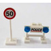 LEGO City Calendrier de l&#039;Avent 7904-1 Subset Day 17 - Police Barricade and Speed Limit Sign