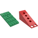 LEGO Rouge Fabuland Roof Support with Green Roof Slope et trou de cheminée