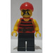 LEGO Soldiers Outpost Pirate avec Noir et rouge Rayures Shirt et Brown Eyepatch Figurine