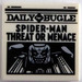 LEGO Blanco Plana 2 x 2 con Newspaper &#039;DAILY BUGLE&#039; y &#039;SPIDER-Hombre THREAT o MENACE&#039; con ranura (3068)