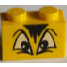 LEGO Gelb Backstein 1 x 2 mit Angry Eyes, Schwarz fringe mit Unterrohr (3004 / 93792)