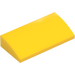 LEGO Giallo Pendenza 2 x 4 Curvo con tubi alla base (88930)