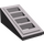 LEGO Gris pierre foncé Pente 1 x 2 x 0.7 (18°) avec Grille (61409)