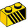 LEGO Geel Steen 1 x 2 met Zwart diagonal lines Rechtsaf met buis aan de onderzijde (3004 / 31917)