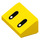 LEGO Jaune Pente 1 x 2 (31°) avec Yeux  (76903 / 85984)